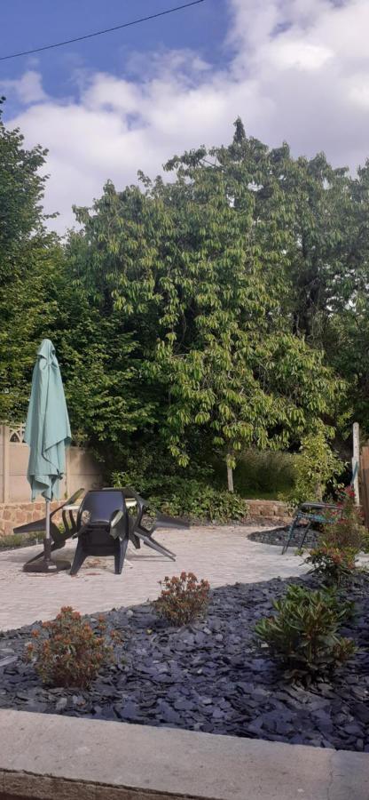 Au Lutin Pomme - Maison De Vacances Bretagne Mellé Kültér fotó